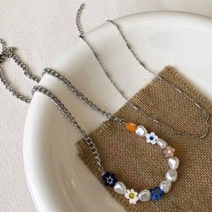 flower necklace